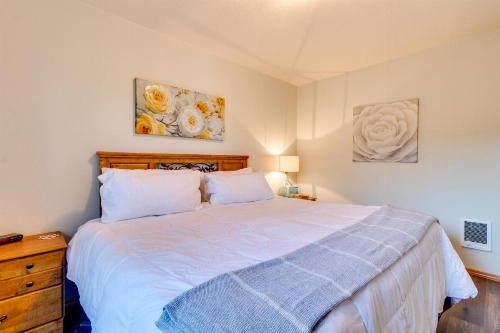 The Rockaway House image 24